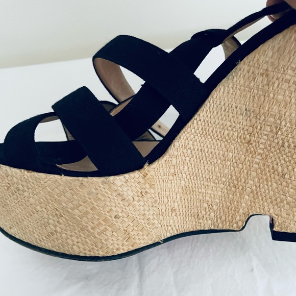 Authenticated Christian Louboutin Platform Wedges Black with Raffia EU 39 - Picture 8 of 12